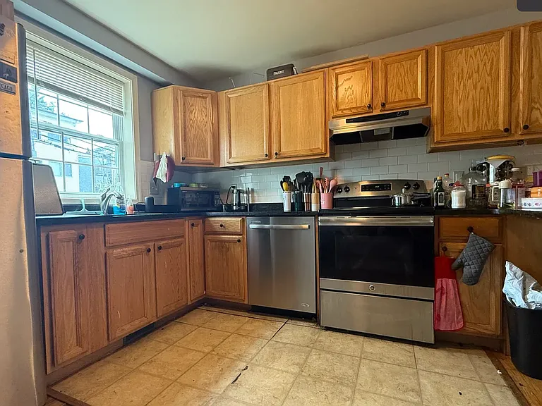 38 Raymond St #3 — Photo 13
