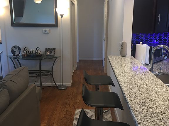 2nd image of 13532 S Long Ave