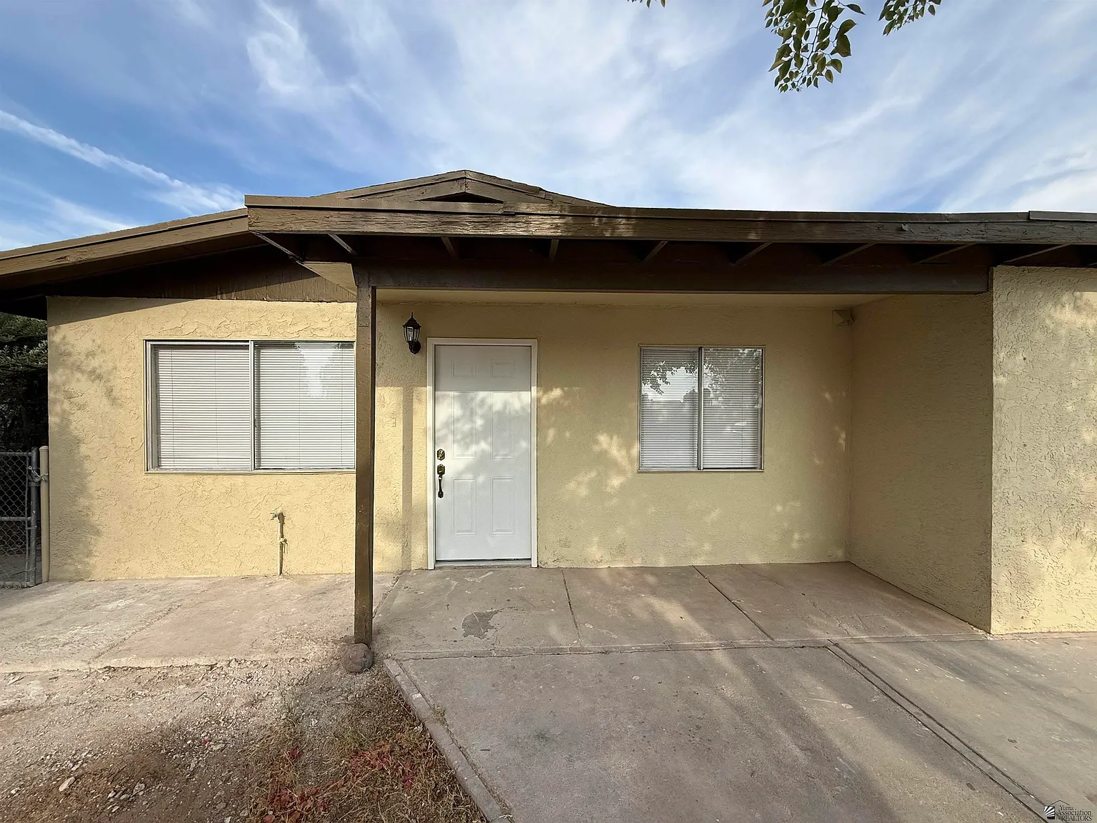 3 bed, 1.0 bath, 960 sqft, $1,350 — Photo 3