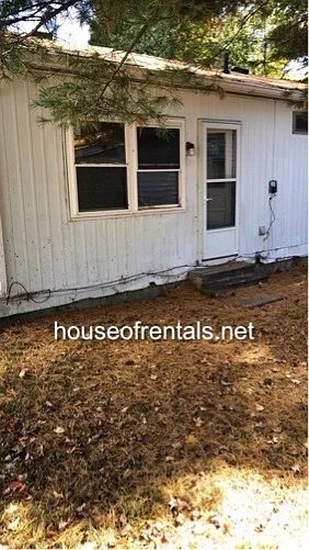 119 N Olive St — Photo 2