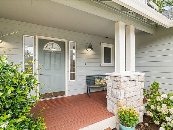 4th image of 14907 2nd Avenue W