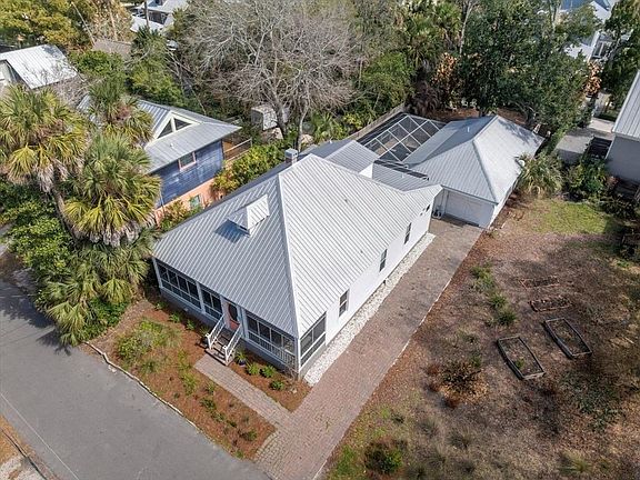 3rd image of 47 Osceola St