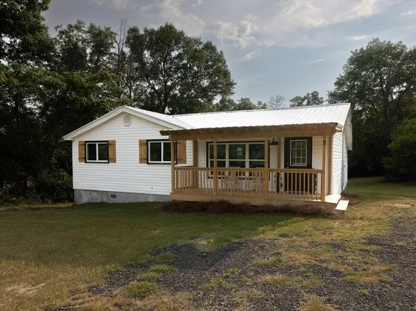 8 Nelson Dr, Phenix City, AL 36869