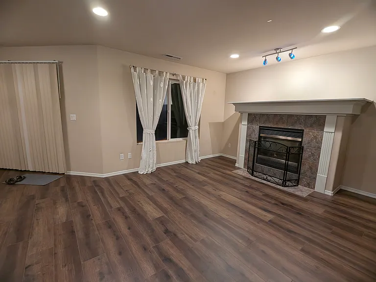 38 Dr SE — Photo 5