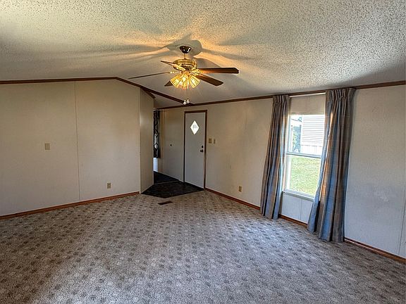 2nd image of 1848 Ashwood Ln