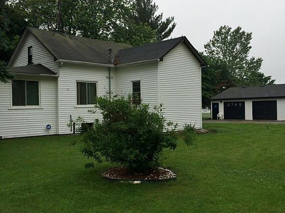 3rd image of 2748 Yore Ave