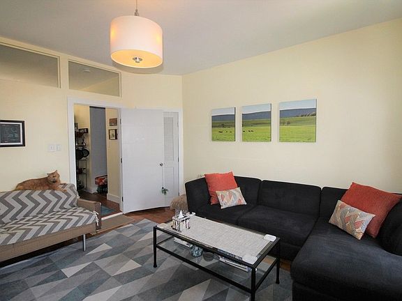 5th image of 511 Henry St #4L