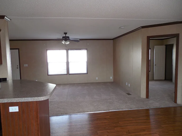 Country Club Crossing — Photo 28