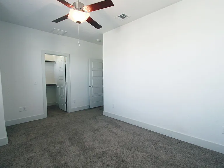 1507 Homespun Rd — Photo 10