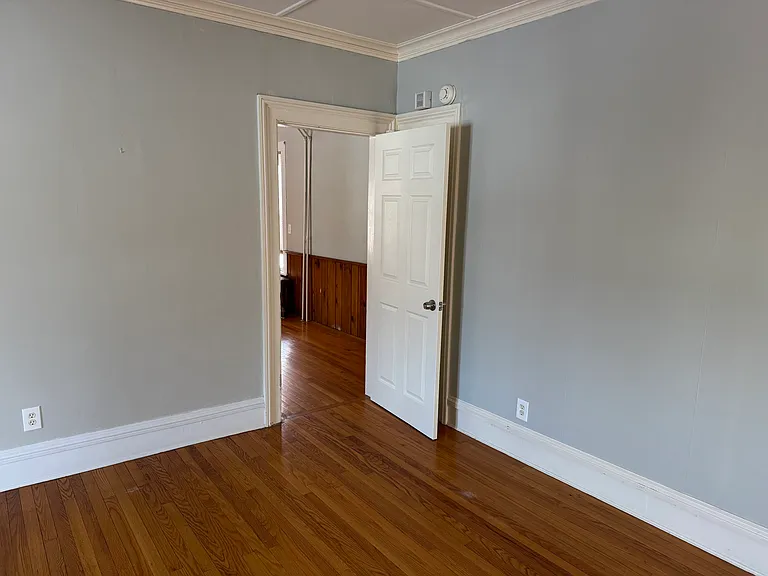 465 Hills St — Photo 51