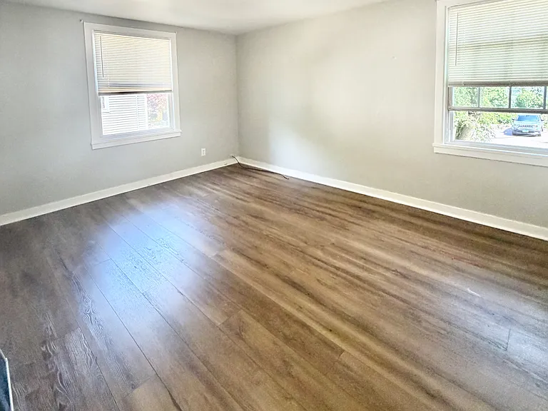 30 Hilltop Rd #1RR — Photo 7