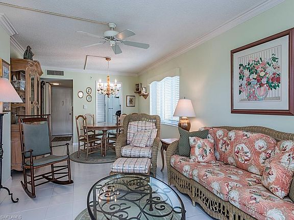 3rd image of 1300 Gulf Shore Blvd N