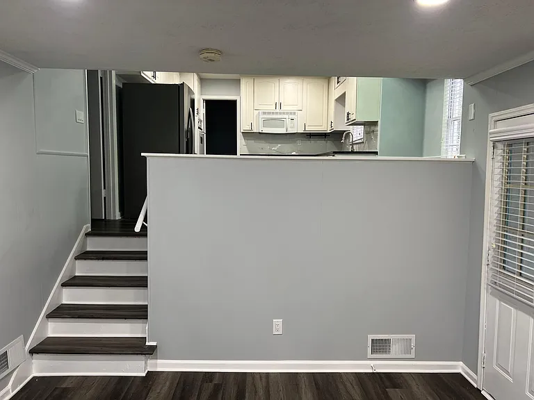 6959 Lockridge Dr — Photo 17