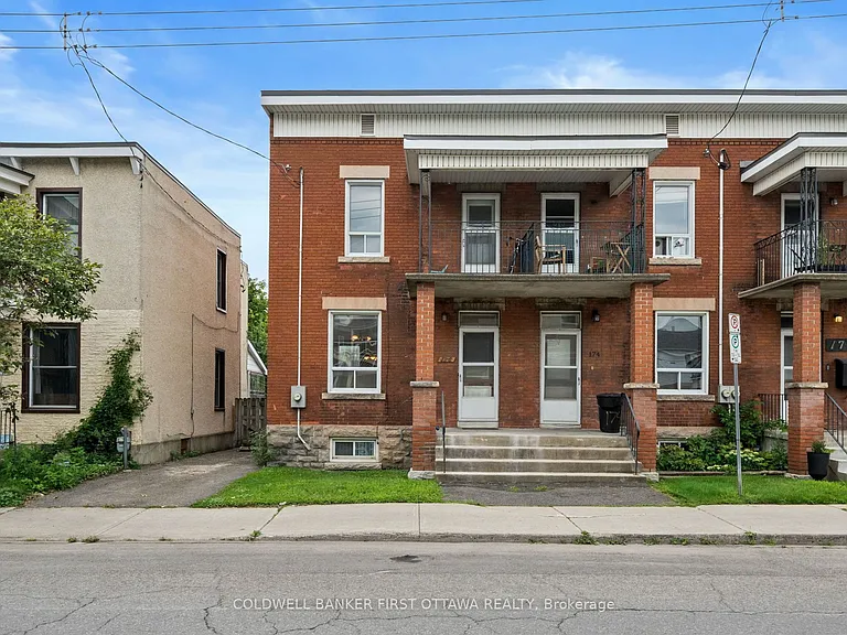 176 Rochester St — Photo 1