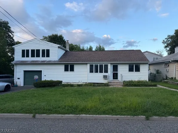 5 Lexington Ave, Wallington, NJ 07057
