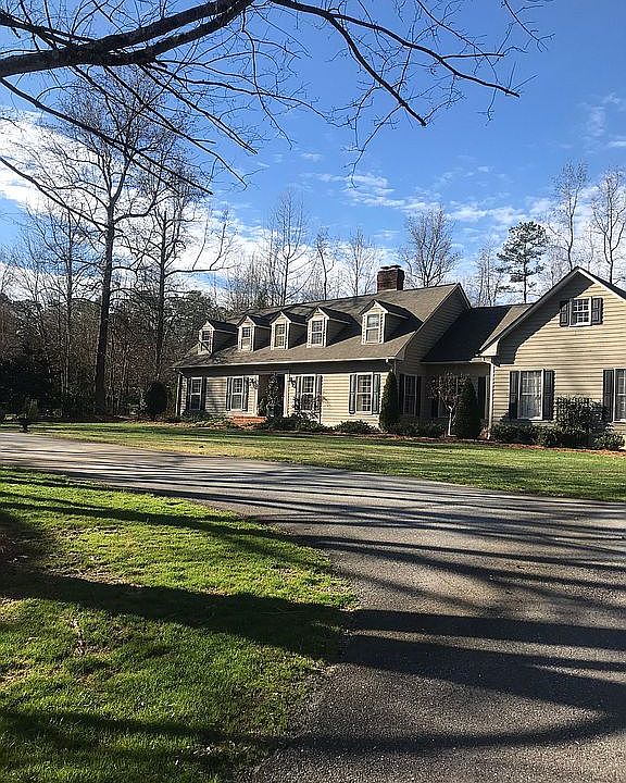 1st image of 70 Oak Creek Ct