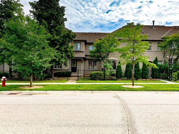 450 Bristol Rd E #25, Mississauga, ON L4Z 3Y3
