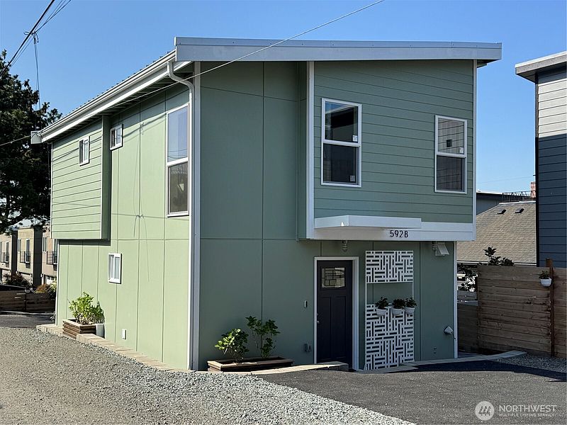 2nd image of 5928 18th Avenue S