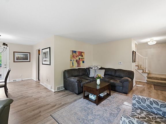 4th image of 3035 SW 39th St
