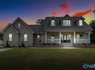 147 Starlight Dr, Gurley, AL 35748