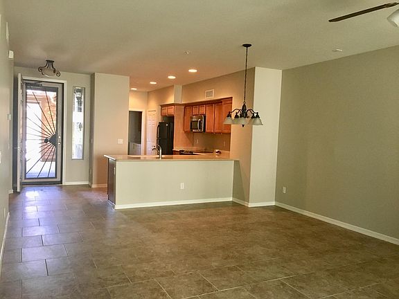 5th image of 2141 W Tallgrass Trl
