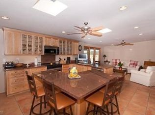 6811 N Skyway Dr, Tucson, AZ 85718