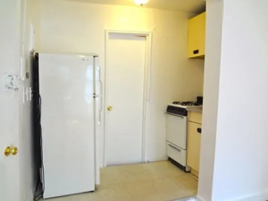 Rented by City Heights Realty | media 9