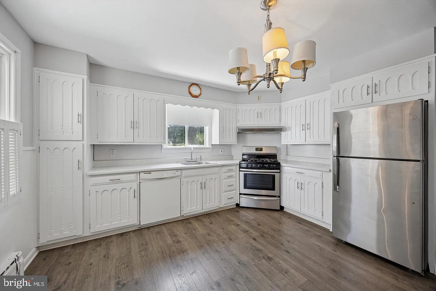 2 bed, 1.0 bath, 1000 sqft, $2,000 — Photo 4