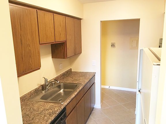 3rd image of 21542 Saint Gertrude St