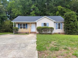 11 Carolina Ave, Benson, NC 27504