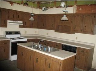 410 N 3rd St, Jeannette, PA 15644