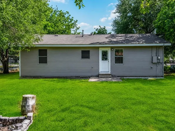 113 E Witcher Ln, Houston, TX 77076