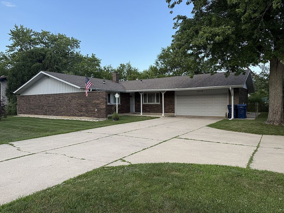 1st image of 1313 Landwehr Rd