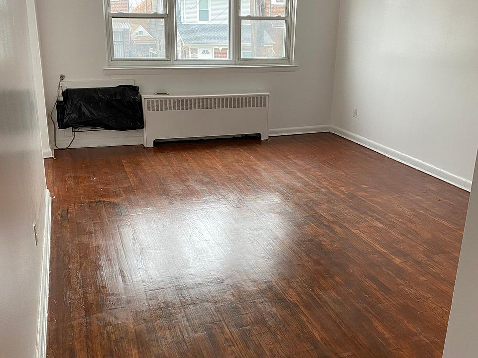 1st image of 1012 Revere Ave #2