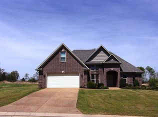 105 Small Oak Dr, Three Way, TN 38343