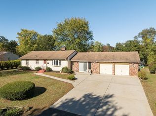 260 Hermitage Dr, Springfield, MA 01129