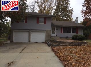 809 Knollwood St, Wakefield, KS 67487