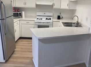516 Kristin Ln, Henderson, NV 89011