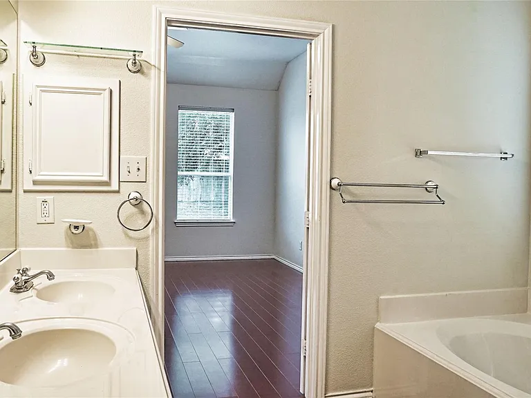 22147 Canyonwood Park Ln — Photo 21