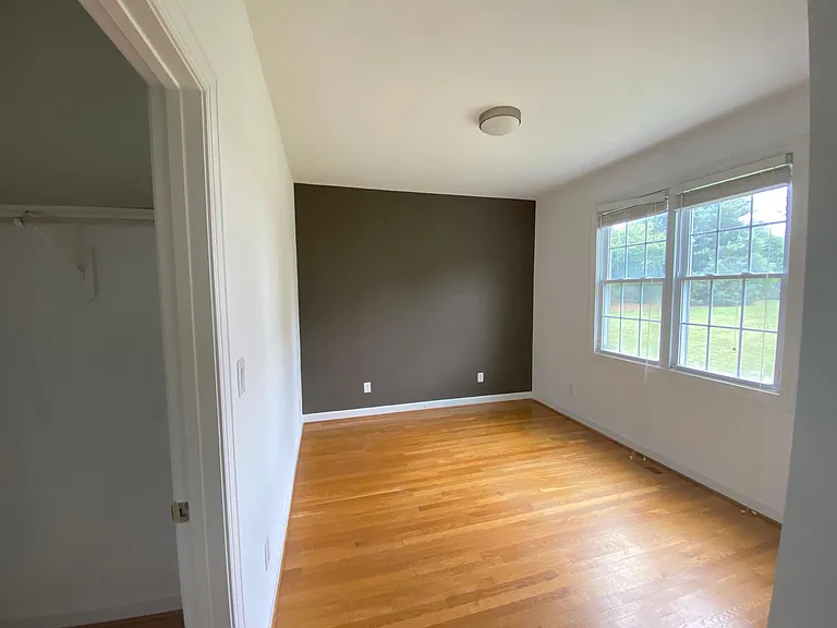 1021 Rolling Farm Dr — Photo 11