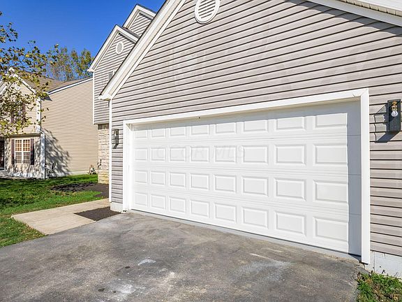 3rd image of 2983 Blackbird Ct