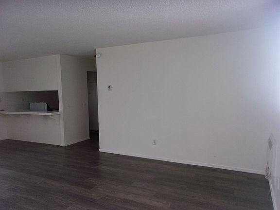 4th image of 505 W Grand Blvd APT 114