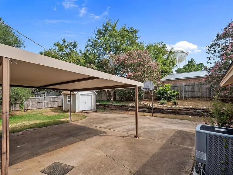 1600 Cindy Ct — Photo 31
