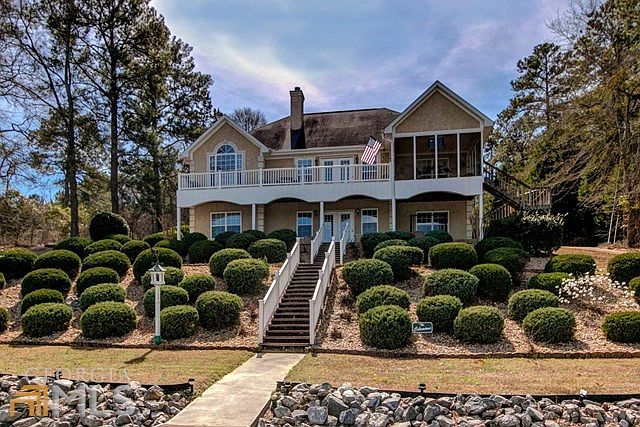 Upscale Custom Lake Home