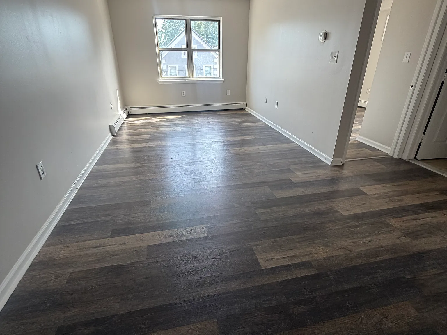 2 bed, 800 sqft, $1,950 — Photo 2