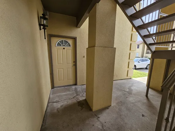 9804 Cantera Ct Unit 7, Laredo, TX 78045
