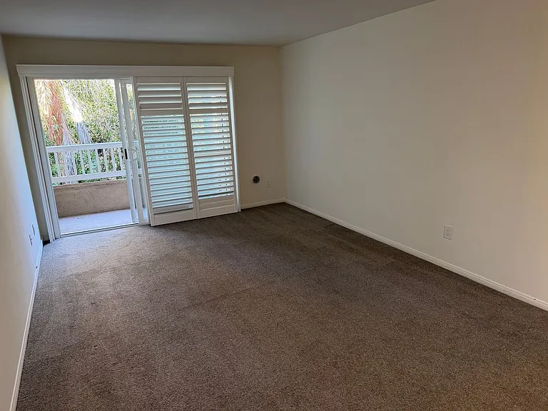 3030 Suncrest Dr #209 — Photo 3