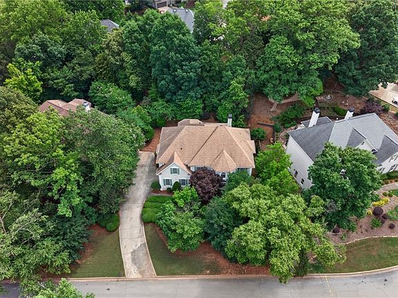 3rd image of 1995 Woods River Ln