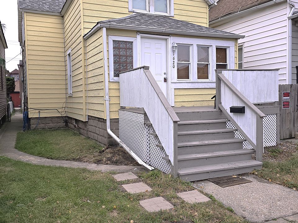 Front Left and sidewalk