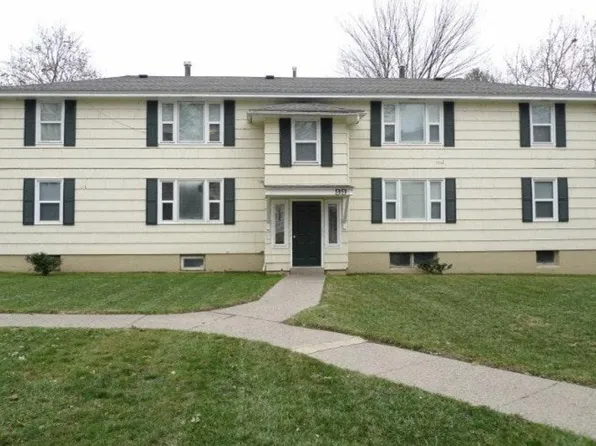 98 Macdougal Pl, Syracuse, NY 13207